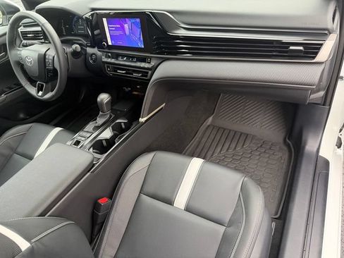 Certified 2025 Toyota Camry SE FWD image 19