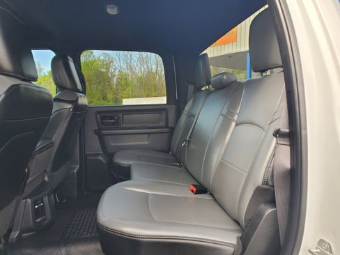 Used 2022 RAM 3500 Tradesman w/ Chrome Appearance Group AWD/4WD image 29