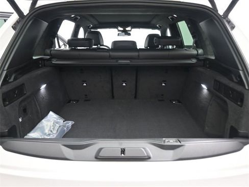 New 2026 BMW X5 sDrive40i image 29