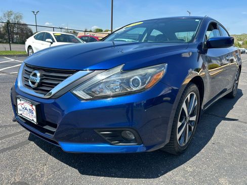 Used 2016 Nissan Altima 2.5 SR FWD image 1