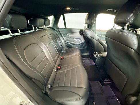 Used 2022 Mercedes-Benz GLC 300 4MATIC image 25