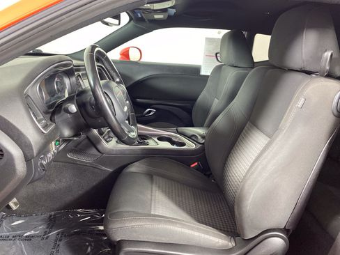 Used 2019 Dodge Challenger SXT AWD/4WD image 13