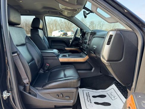 Used 2017 Chevrolet Silverado 1500 LTZ image 18