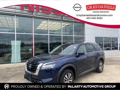 Used 2025 Nissan Pathfinder SL