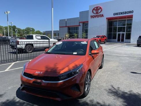 Used 2024 Kia Forte LXS FWD image 1