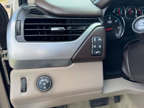 Used 2015 Chevrolet Tahoe LTZ RWD image 33