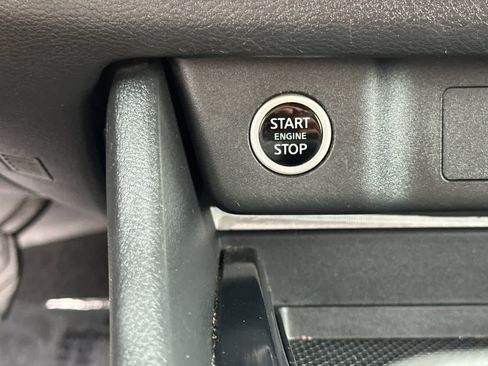 Used 2023 Nissan Rogue SV AWD/4WD image 28