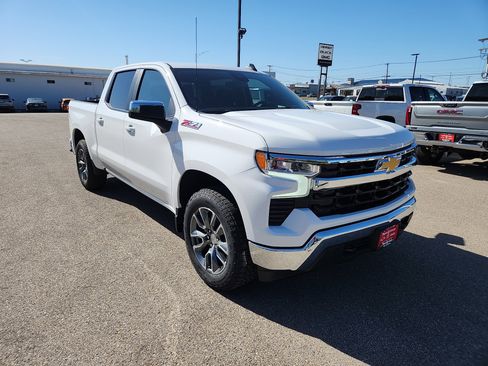 New 2026 Chevrolet Silverado 1500 LT w/ Z71 Off-Road Package image 2