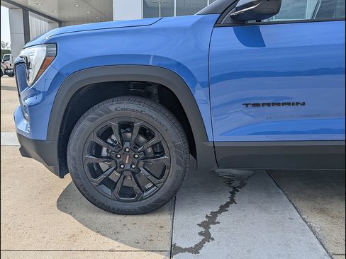 New 2027 GMC Terrain Elevation w/ Black Edition AWD/4WD image 9