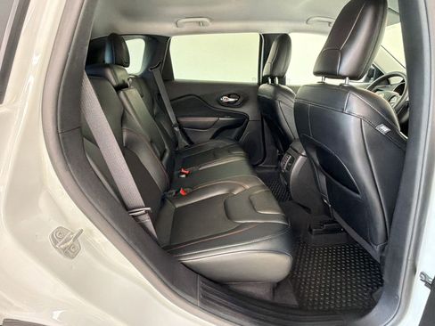 Used 2022 Jeep Cherokee Trailhawk image 27