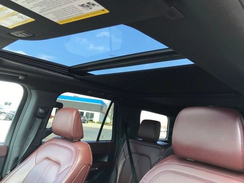 Used 2023 Ford Expedition Limited AWD/4WD image 15