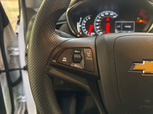 Used 2021 Chevrolet Trax LS w/ Tint and Cruise Package image 12