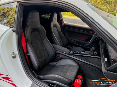 Used 2025 Porsche 911 GT3 RS RWD image 32