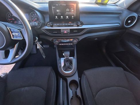 Used 2019 Kia Forte Sedan image 17