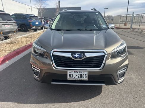 Used 2021 Subaru Forester Touring image 2