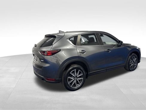 Used 2018 MAZDA CX-5 Touring w/ Preferred Equipment Package image 5