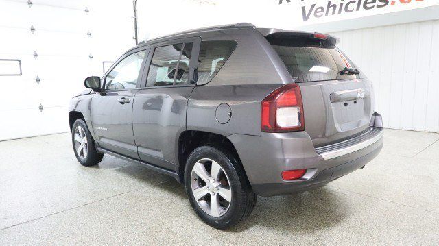 Used 2017 Jeep Compass High Altitude FWD image 3