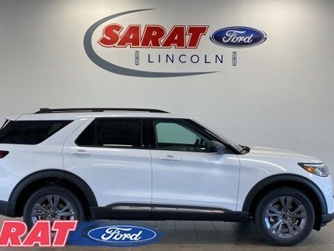 New 2025 Ford Explorer Active w/ Active Comfort Package image 1