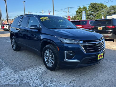 Used 2023 Chevrolet Traverse LT AWD/4WD image 4