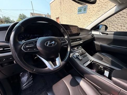 Used 2022 Hyundai Palisade SEL w/ 8P Bench Seat Package AWD/4WD image 16