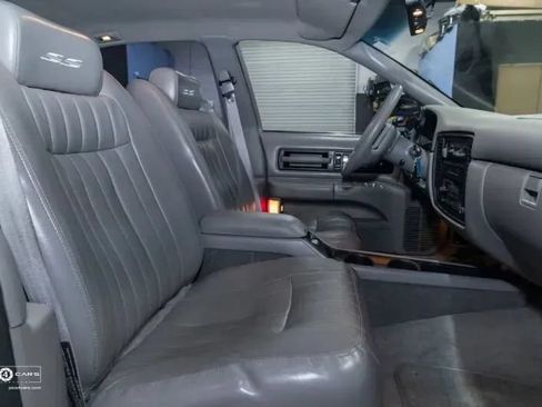 Used 1995 Chevrolet Impala SS RWD image 35
