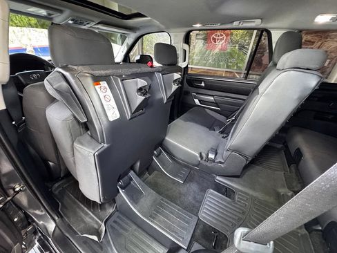 Certified 2023 Toyota Sequoia SR5 AWD/4WD image 44