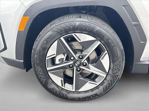 Certified 2025 Hyundai Tucson SEL image 10