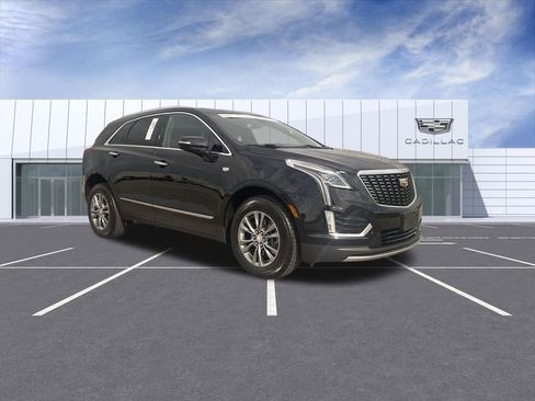 Certified 2023 Cadillac XT5 Premium Luxury AWD/4WD image 2