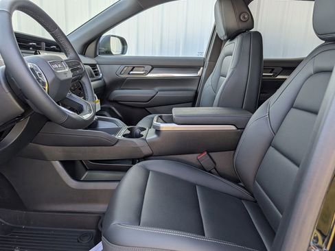 New 2026 GMC Terrain Elevation w/ Elevation Premium Package FWD image 24