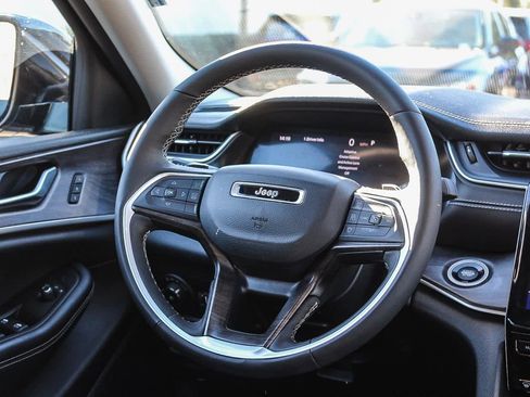 Used 2023 Jeep Grand Cherokee Limited w/ Trailer Tow Prep Group (B) image 22