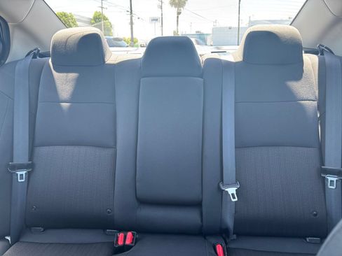 Used 2025 Nissan Altima 2.5 SV FWD image 39