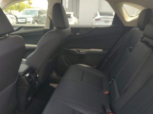 Used 2022 Lexus NX 250 FWD image 11