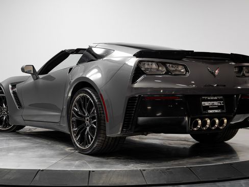 Used 2015 Chevrolet Corvette Z06 w/ 3LZ Preferred Equipment Group image 43