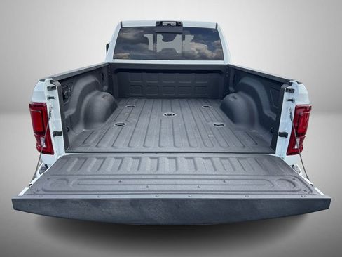New 2026 RAM 2500 Laramie AWD/4WD image 8