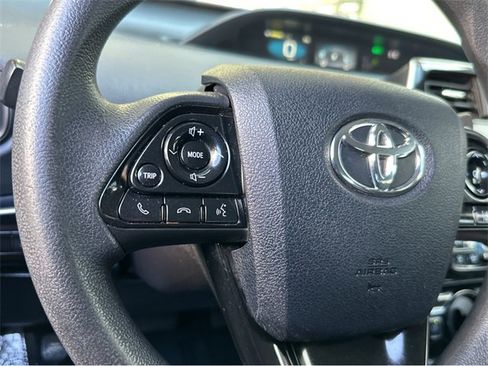 Used 2022 Toyota Prius L Eco image 24