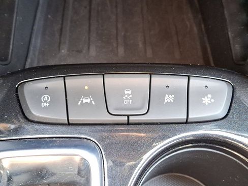 Used 2022 Chevrolet TrailBlazer ACTIV w/ Sun and Liftgate Package image 25