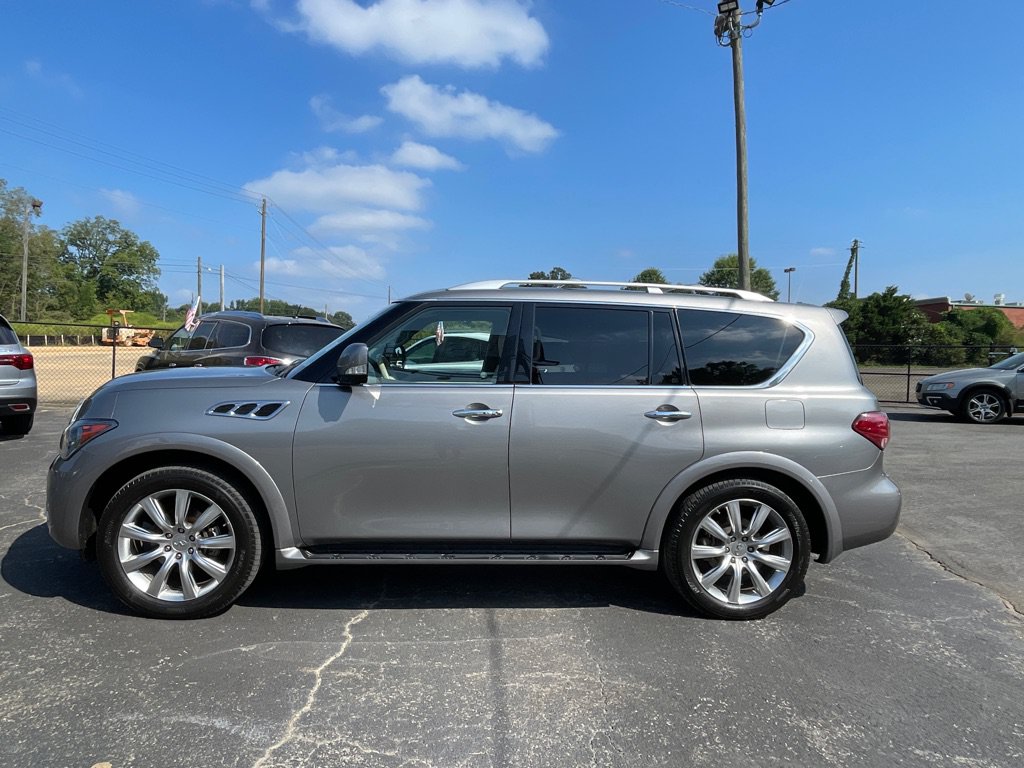 Used 2012 INFINITI QX56 2WD w/ Theater Pkg image 3