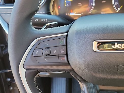 New 2025 Jeep Grand Cherokee Laredo X image 26