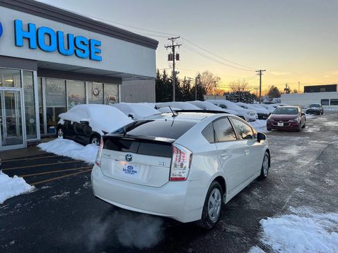 Used 2010 Toyota Prius Three image 10