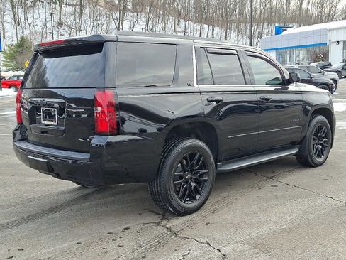Used 2017 Chevrolet Tahoe LT w/ Luxury Package image 6