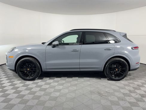 Certified 2026 Porsche Cayenne image 2