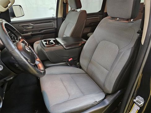 Used 2019 RAM 1500 Big Horn image 22