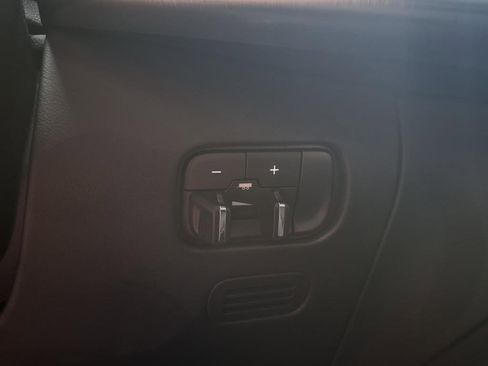 Used 2024 Jeep Grand Wagoneer Series III w/ Rear Seat Video Group 1 image 32