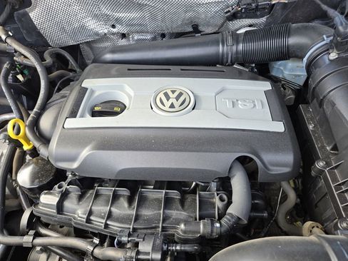 Used 2017 Volkswagen Tiguan Limited w/ Premium Package image 30