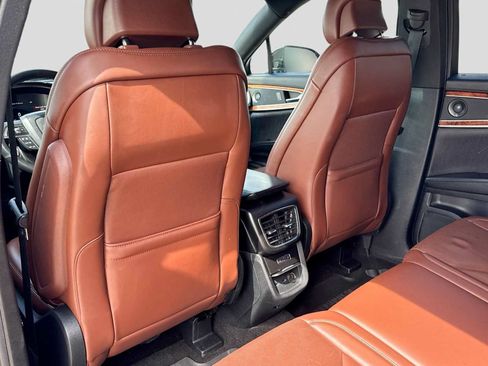 Used 2019 Lincoln Nautilus Reserve AWD/4WD image 18