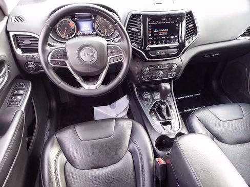 Used 2019 Jeep Cherokee Limited AWD/4WD image 12