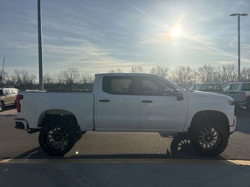 Used 2020 Chevrolet Silverado 1500 Custom w/ Custom Value Package image 6