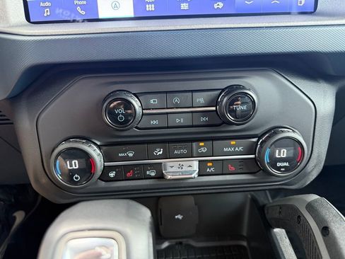 Used 2024 Ford Bronco Outer Banks image 31