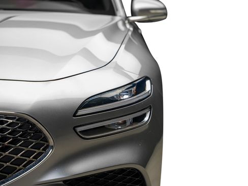 Used 2022 Genesis G70 3.3T RWD image 4