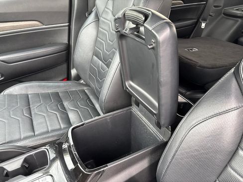 Used 2021 Kia Telluride SX w/ SX Prestige Package AWD/4WD image 32